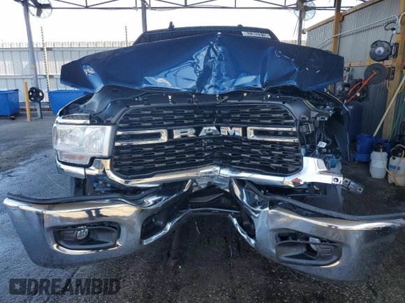 2024 Ram 2500 Big Horn with VIN 3C6UR5DJ0RG353426, listed as a Copart auction lot 62302915 with 16,508 mi miles and Clean title. Bid and sale history available at DreamBid. Image 5.