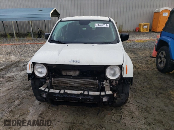 2020 Jeep Renegade Jeepster z VIN ZACNJAAB7LPL00686, wystawiony jako Copart lot #73235514 z przebiegiem 125 983 mil mil oraz Szkoda całkowita • Salvage title. Historia ofert i sprzedaży dostępna na DreamBid. Obrazek 5.