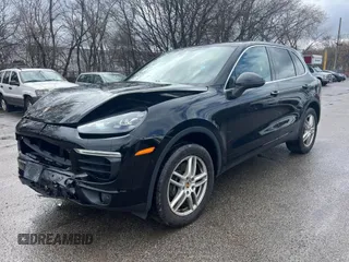 2016 Porsche Cayenne z VIN WP1AA2A26GKA13040, wystawiony jako IAAI lot #42019833 z przebiegiem 87 594 mil mil oraz . Historia ofert i sprzedaży dostępna na DreamBid. Obrazek 2.