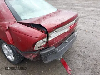1999 Cadillac Catera z VIN W06VR52R0XR144059, wystawiony jako IAAI lot #41921629 z przebiegiem 80 937 mil mil oraz . Historia ofert i sprzedaży dostępna na DreamBid. Obrazek 6.