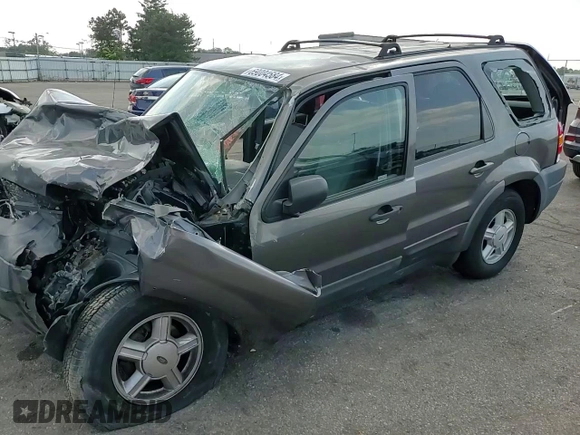 2004 Ford Escape XLS with VIN 1FMYU02124DA10326, listed as a Copart auction lot 42523165 with 3,579 mi miles and Salvage Title. Bid and sale history available at DreamBid. Image 12.