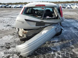 2005 Ford Focus S with VIN 3FAFP31NX5R144489, listed as a Copart auction lot 52928715 with Not Provided miles and Non Repairable. Bid and sale history available at carsss.com. Image 6.