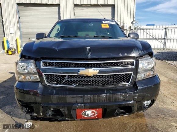 2007 Chevrolet Suburban LT with VIN 1GNFC16017R362303, listed as a Copart auction lot 42450955 with 250,477 mi miles and Salvage Title. Bid and sale history available at carsss.com. Image 5.