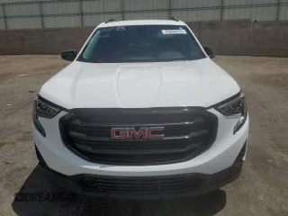 2020 GMC Terrain SLE z VIN 3GKALTEV4LL159004, wystawiony jako Copart lot #55694315 z przebiegiem 18 644 mil mil oraz Szkoda całkowita • Salvage title. Historia ofert i sprzedaży dostępna na DreamBid. Obrazek 5.