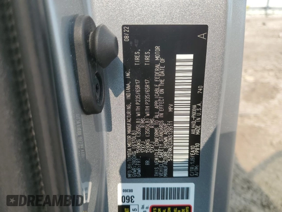2022 Toyota Sienna XLE with VIN 5TDYRKEC0NS128511, listed as a Copart auction lot 59043675 with 57,573 mi miles and Salvage title. Bid and sale history available at DreamBid. Image 12.