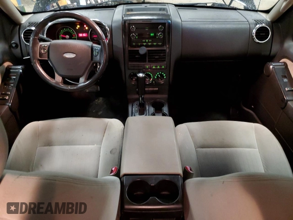 2008 Ford Explorer XLT with VIN 1FMEU73E28UA33544, listed as a Copart auction lot 52620395 with 180,394 mi miles and Clean Title. Bid and sale history available at carsss.com. Image 8.