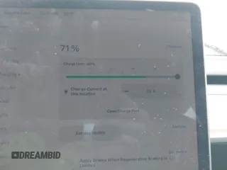 2023 Tesla Model 3 z VIN 5YJ3E1EA6PF570876, wystawiony jako IAAI lot #42366310 z przebiegiem 13 005 mil mil oraz . Historia ofert i sprzedaży dostępna na DreamBid. Obrazek 17.