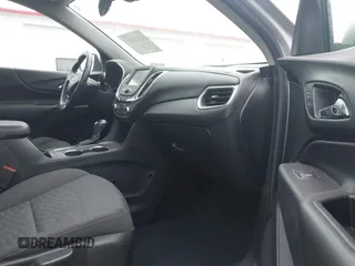 2018 Chevrolet Equinox LT with VIN 2GNAXJEV8J6252105, listed as a IAAI auction lot 41814264 with 104,167 mi miles. Bid and sale history available at carsss.com. Image 5.