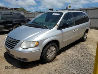 2005 Chrysler Town & Country LX z VIN 2C4GP44R85R100693, wystawiony jako Copart lot #68536824 z przebiegiem 84 852 mil mil oraz Czysty tytuł • Clean title. Historia ofert i sprzedaży dostępna na DreamBid. Obrazek 1.