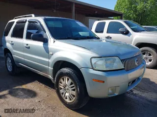 2006 Mercury Mariner Luxury with VIN 4M2YU56106DJ09607, listed as a IAAI auction lot 41931293 with 249,346 mi miles. Bid and sale history available at carsss.com. Image 1.