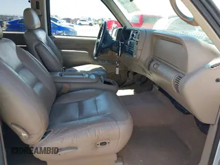 1998 Chevrolet Silverado 1500 with VIN 1GCEK19R0WR134874, listed as a IAAI auction lot 42062143 with 162,211 mi miles and . Bid and sale history available at DreamBid. Image 5.