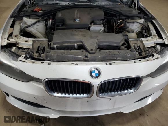 2013 BMW 3 Series 320i xDrive with VIN WBA3C3C5XDF982732, listed as a Copart auction lot 62852385 with 134,466 mi miles and Salvage title. Bid and sale history available at DreamBid. Image 11.