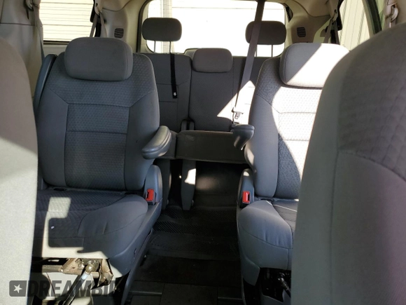 2010 Chrysler Town & Country Touring with VIN 2A4RR5D18AR373236, listed as a Copart auction lot 50082795 with 281,112 mi miles and Salvage Title. Bid and sale history available at DreamBid. Image 10.