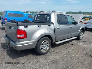 2008 Ford Explorer Sport Trac Limited z VIN 1FMEU53E98UA30872, wystawiony jako IAAI lot #42141954 z przebiegiem 490 770 mil mil oraz . Historia ofert i sprzedaży dostępna na DreamBid. Obrazek 4.