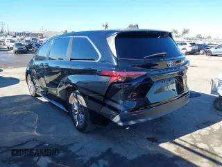 2021 Toyota Sienna LE with VIN 5TDKRKEC5MS043913, listed as a IAAI auction lot 40141863 with 89,439 mi miles. Bid and sale history available at carsss.com. Image 3.