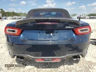 2018 FIAT 124 Spider Abarth z VIN JC1NFAEK4J0134965, wystawiony jako Copart lot #65599784 z przebiegiem Nie podano mil oraz Szkoda całkowita • Salvage title. Historia ofert i sprzedaży dostępna na DreamBid. Obrazek 6.