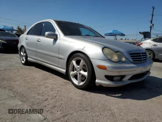 2005 Mercedes-Benz C 230 Kompressor с VIN WDBRF40J65F558797, выставлен на аукционе Copart как лот 63276695 с пробегом 190 198 миль миль и Списание • Salvage title. История ставок и продаж доступна на DreamBid. Изображение 4.