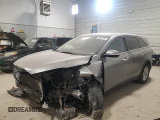 2019 Kia Sorento LX V6 with VIN 5XYPGDA5XKG440249, listed as a Copart auction lot 82552154 with 0 mi miles and Salvage Title. Bid and sale history available at carsss.com. Image 1.