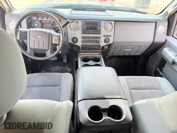 2014 Ford F-350 XL with VIN 1FT8W3B65EEB15837, listed as a Copart auction lot 54419515 with 181,105 mi miles and Clean Title. Bid and sale history available at DreamBid. Image 9.