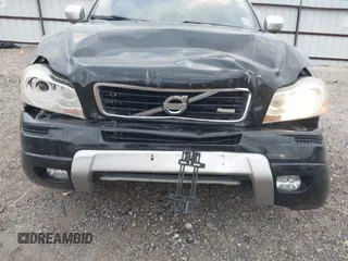 2014 Volvo XC90 R-Design with VIN YV4952CF3E1688921, listed as a IAAI auction lot 41172394 with 102,986 mi miles and . Bid and sale history available at DreamBid. Image 19.