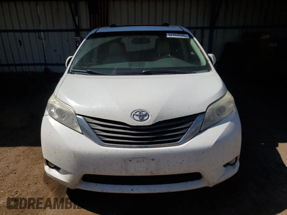 2013 Toyota Sienna XLE с VIN 5TDDK3DC9DS052022, выставлен на аукционе Copart как лот 62444725 с пробегом 241 187 миль миль и Списание • Salvage title. История ставок и продаж доступна на DreamBid. Изображение 5.