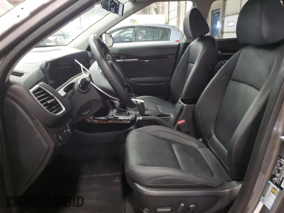 2024 Kia Seltos EX z VIN KNDER2AA0R7581163, wystawiony jako Copart lot #53490765 z przebiegiem 13 671 mil mil oraz Nie do naprawy • Non repairable. Historia ofert i sprzedaży dostępna na DreamBid. Obrazek 7.