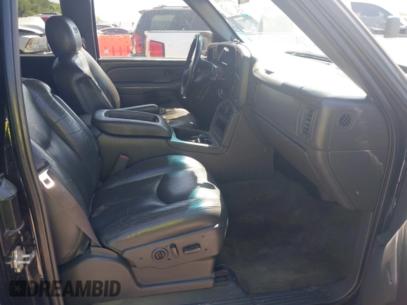 2007 Chevrolet Silverado SS z VIN 2GCEC19N071113401, wystawiony jako IAAI lot #42307590 z przebiegiem 199 687 mil mil oraz . Historia ofert i sprzedaży dostępna na DreamBid. Obrazek 5.