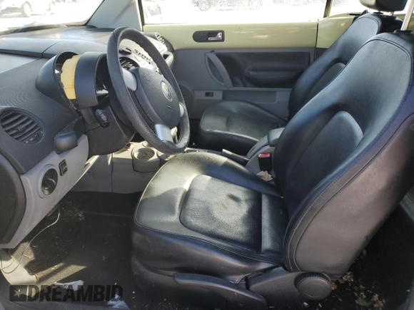 2005 Volkswagen Beetle GLS с VIN 3VWCM31Y15M363190, выставлен на аукционе Copart как лот 46167995 с пробегом Не указан миль и Списание • Salvage title. История ставок и продаж доступна на DreamBid. Изображение 7.