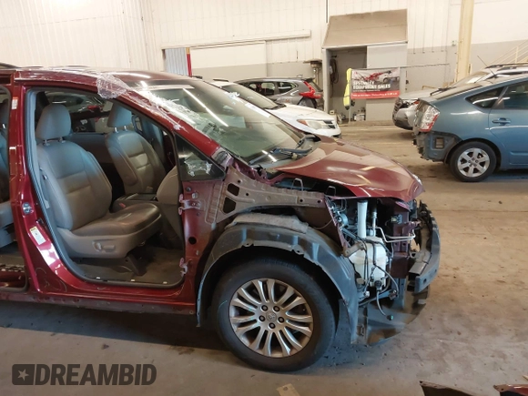 2016 Toyota Sienna XLE with VIN 5TDYK3DCXGS697980, listed as a IAAI auction lot 41500895 with 94,750 mi miles and . Bid and sale history available at DreamBid. Image 6.