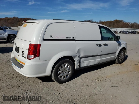 2014 Ram Cargo Van Tradesman with VIN 2C4JRGAG8ER322185, listed as a Copart auction lot 82427024 with 231,891 mi miles and Clean Title. Bid and sale history available at carsss.com. Image 3.