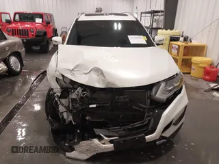 2017 Nissan Rogue SL with VIN 5N1AT2MV3HC810869, listed as a IAAI auction lot 41380684 with 78,729 mi miles. Bid and sale history available at carsss.com. Image 13.