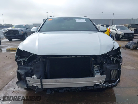 2021 Audi Q8 Premium with VIN WA1AVAF14MD003469, listed as a IAAI auction lot 41134083 with 61,861 mi miles. Bid and sale history available at carsss.com. Image 13.