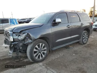 2020 Toyota Sequoia Limited with VIN 5TDKY5G1XLS075142, listed as a Copart auction lot 88952165 with 39,847 mi miles and Salvage Title. Bid and sale history available at carsss.com. Image 1.
