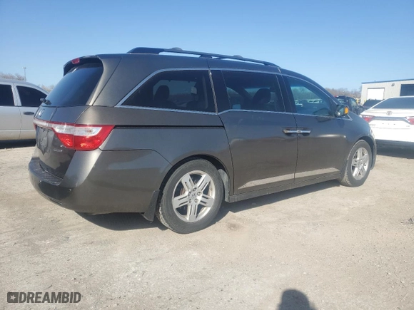 2013 Honda Odyssey Touring with VIN 5FNRL5H97DB025452, listed as a Copart auction lot 48868935 with 172,319 mi miles and Clean Title. Bid and sale history available at carsss.com. Image 3.