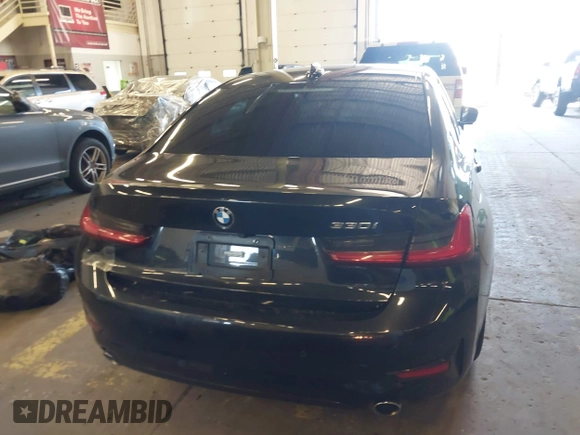 2021 BMW 3 Series 330i with VIN 3MW5R1J06M8C17805, listed as a IAAI auction lot 41736509 with 60,811 mi miles. Bid and sale history available at carsss.com. Image 16.