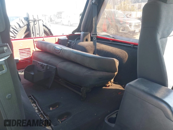 2005 Jeep Wrangler Unlimited with VIN 1J4FA44S65P324248, listed as a IAAI auction lot 42235190 with 86,971 mi miles and . Bid and sale history available at DreamBid. Image 8.