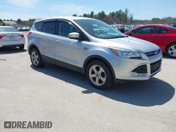 2015 Ford Escape SE with VIN 1FMCU9GX0FUB99881, listed as a IAAI auction lot 42114415 with 138,561 mi miles. Bid and sale history available at carsss.com. Image 1.