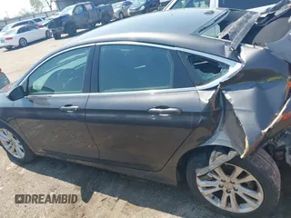2015 Chrysler 200 Limited z VIN 1C3CCCAB2FN536650, wystawiony jako IAAI lot #41973519 z przebiegiem 168 606 mil mil oraz . Historia ofert i sprzedaży dostępna na DreamBid. Obrazek 15.