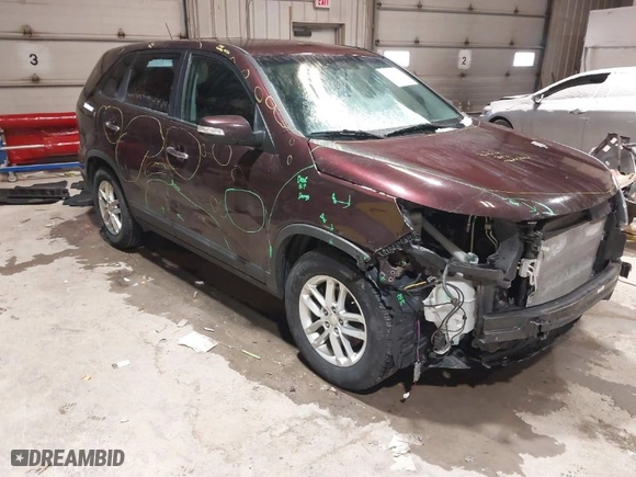 2014 Kia Sorento LX with VIN 5XYKT3A63EG429977, listed as a IAAI auction lot 41537822 with 121,423 mi miles. Bid and sale history available at carsss.com. Image 1.