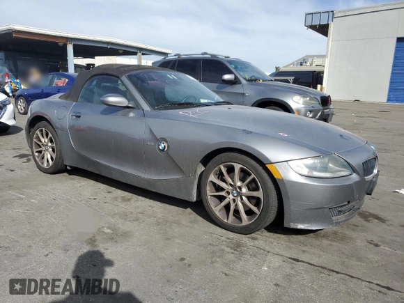 2008 BMW Z4 3.0i z VIN 4USBU335X8LW74795, wystawiony jako Copart lot #78286874 z przebiegiem 64 869 mil mil oraz Szkoda całkowita • Salvage title. Historia ofert i sprzedaży dostępna na DreamBid. Obrazek 4.