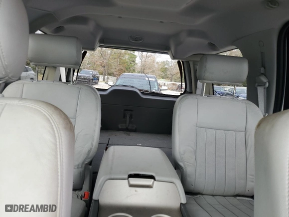 2005 Lincoln Navigator Luxury with VIN 5LMFU27525LJ24507, listed as a Copart auction lot 85340054 with 0 mi miles and Non Repairable. Bid and sale history available at carsss.com. Image 10.