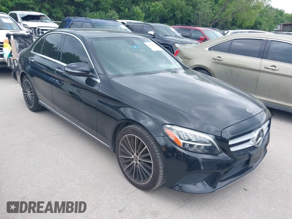 2019 Mercedes-Benz C 300 z VIN 55SWF8DB0KU307061, wystawiony jako IAAI lot #42143403 z przebiegiem Nie podano mil oraz . Historia ofert i sprzedaży dostępna na DreamBid. Obrazek 1.