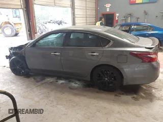 2018 Nissan Altima SR with VIN 1N4AL3AP1JC175694, listed as a IAAI auction lot 42006589 with 89,386 mi miles and . Bid and sale history available at carsss.com. Image 14.