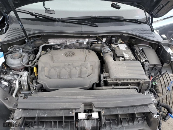 2024 Volkswagen Tiguan SEL R-Line with VIN 3VV4B7AXXRM078328, listed as a Copart auction lot 83081424 with 11,968 mi miles and Salvage Title. Bid and sale history available at carsss.com. Image 11.