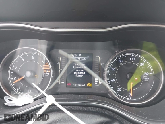 2019 Jeep Cherokee Latitude Plus with VIN 1C4PJMLB3KD195412, listed as a IAAI auction lot 42117860 with 177,178 mi miles. Bid and sale history available at carsss.com. Image 7.