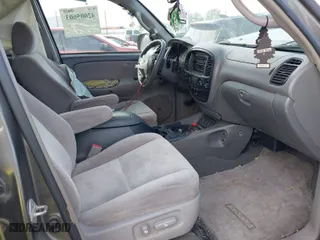 2007 Toyota Sequoia SR5 with VIN 5TDZT34A47S291449, listed as a IAAI auction lot 42005603 with 251,793 mi miles. Bid and sale history available at carsss.com. Image 5.