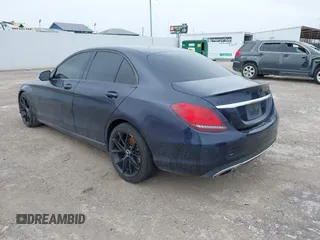 2019 Mercedes-Benz C 300 z VIN 55SWF8DB3KU296007, wystawiony jako IAAI lot #41563261 z przebiegiem 155 185 mil mil oraz . Historia ofert i sprzedaży dostępna na DreamBid. Obrazek 3.