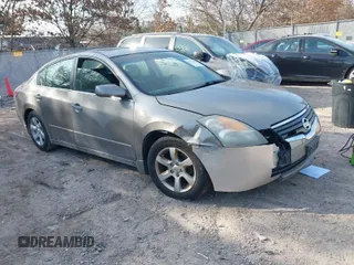 2007 Nissan Altima 2.5 S with VIN 1N4AL21E57C127603, listed as a IAAI auction lot 41771852 with 1 mi miles. Bid and sale history available at carsss.com. Image 1.