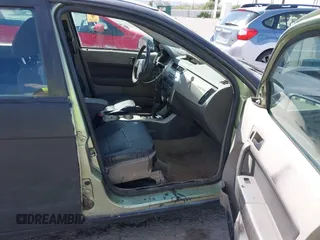 2008 Ford Focus SE with VIN 1FAHP35N08W257615, listed as a IAAI auction lot 42134968 with 179,979 mi miles and . Bid and sale history available at DreamBid. Image 5.