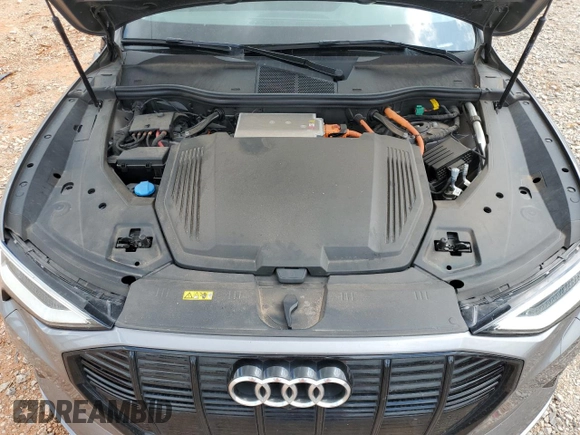 2021 Audi e-tron Premium Plus with VIN WA1LAAGE2MB020871, listed as a Copart auction lot 58136355 with 35,562 mi miles and Salvage title. Bid and sale history available at DreamBid. Image 12.